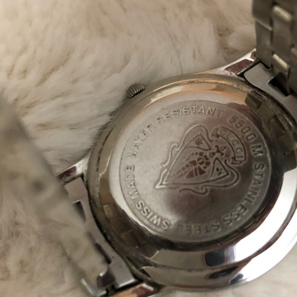 AUTHENTIC Men’s Gucci Watch - Picture 5 of 7